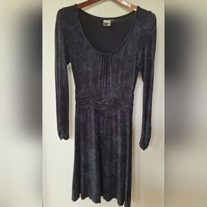 Athleta Womens Long Sleeve Knee-length Black Floral Dress. Stretchy. Size S